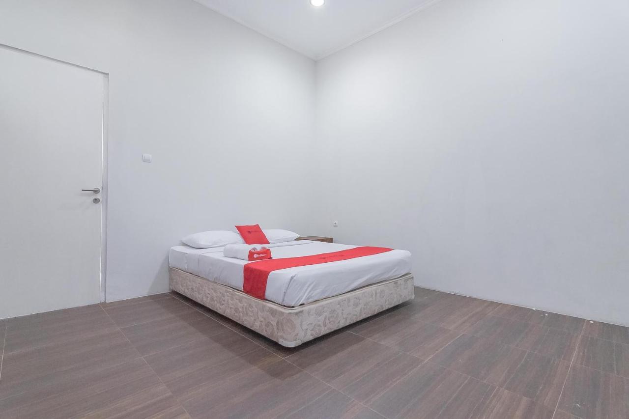 Reddoorz Resort Syariah Near D'Castello Ciater Subang Buitenkant foto