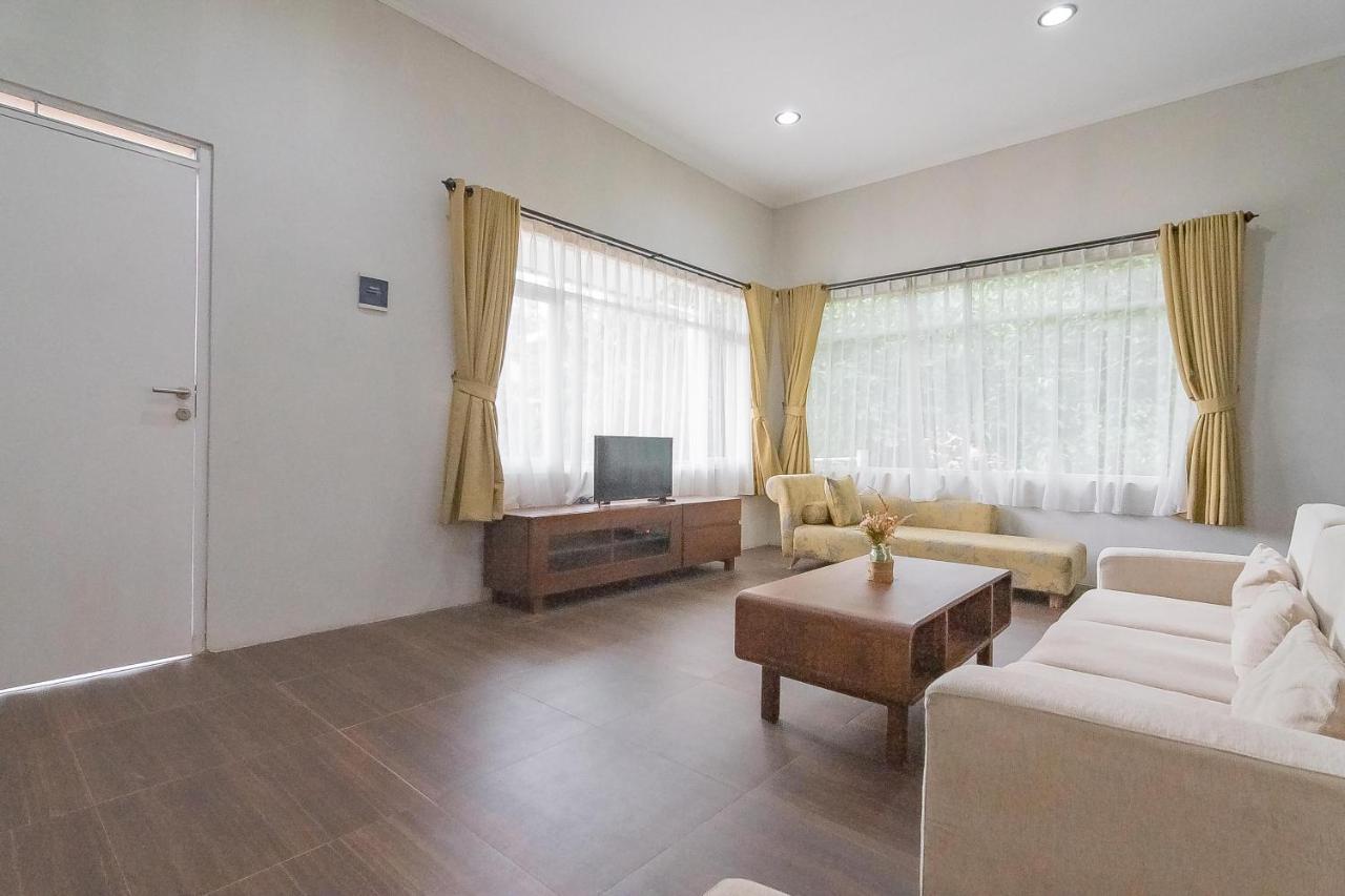 Reddoorz Resort Syariah Near D'Castello Ciater Subang Buitenkant foto