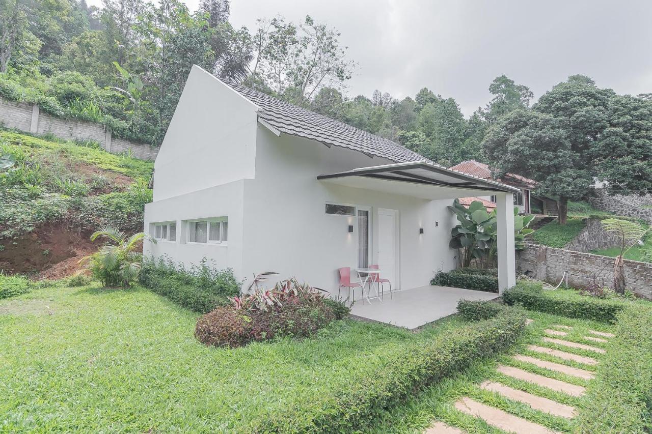 Reddoorz Resort Syariah Near D'Castello Ciater Subang Buitenkant foto