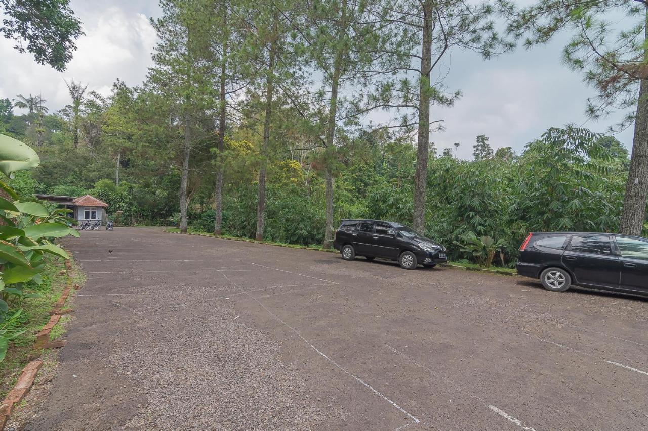 Reddoorz Resort Syariah Near D'Castello Ciater Subang Buitenkant foto