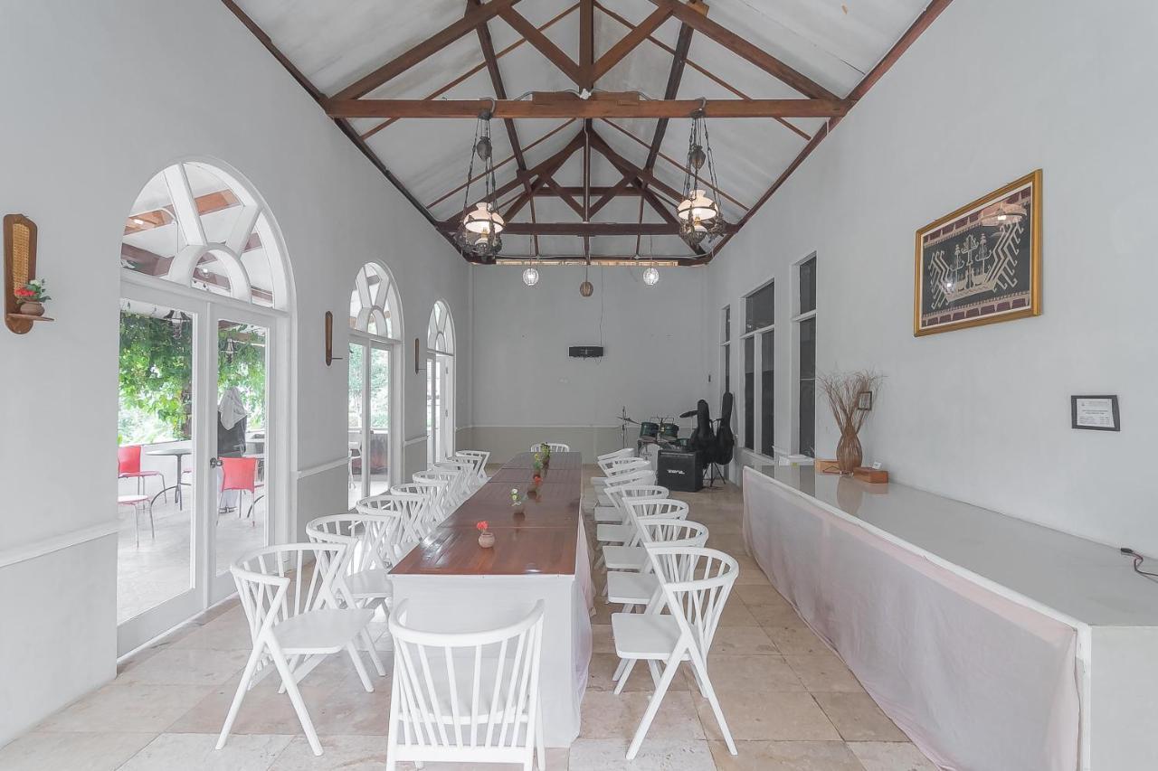 Reddoorz Resort Syariah Near D'Castello Ciater Subang Buitenkant foto